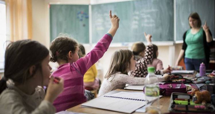 &Sigma;&Epsilon;&Pi;&Epsilon;&Lambda;: &Eta; &laquo;&kappa;&alpha;&nu;&omicron;&nu;&iota;&kappa;ό&tau;&eta;&tau;&alpha;&raquo; &sigma;&tau;&alpha; &sigma;&chi;&omicron;&lambda;&epsilon;ί&alpha; &tau;&eta;&sigmaf; &Lambda;ή&mu;&nu;&omicron;&upsilon; &alpha;&nu;&alpha;&zeta;&eta;&tau;&epsilon;ί&tau;&alpha;&iota;