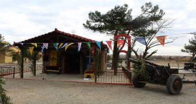 &Mu;&epsilon; &mu;&epsilon;&gamma;&alpha;&lambda;&omicron;&pi;&rho;έ&pi;&epsilon;&iota;&alpha; &tau;ί&mu;&eta;&sigma;&epsilon; &tau;&eta;&nu; &Alpha;&gamma;ί&alpha; &Beta;&alpha;&rho;&beta;ά&rho;&alpha; &eta; 88 &Sigma;&Delta;&Iota; (photos)