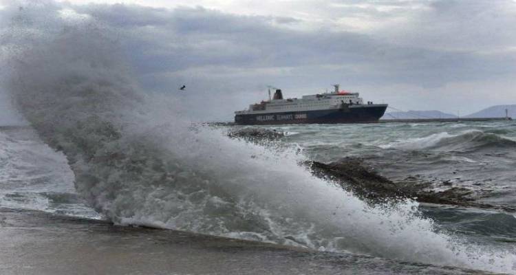 &Alpha;&pi;&alpha;&gamma;&omicron;&rho;&epsilon;&upsilon;&tau;&iota;&kappa;ό &alpha;&pi;ό&pi;&lambda;&omicron;&upsilon;: &Delta;&epsilon;&mu;έ&nu;&omicron; &sigma;&tau;&omicron; &lambda;&iota;&mu;ά&nu;&iota; &tau;&eta;&sigmaf; &Kappa;&alpha;&beta;ά&lambda;&alpha;&sigmaf; &tau;&omicron; &laquo;&Epsilon;&xi;&pi;&rho;έ&sigmaf; &Pi;ή&gamma;&alpha;&sigma;&omicron;&sigmaf;&raquo;