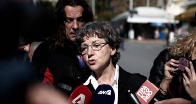 &Kappa;&omicron;&upsilon;&phi;&omicron;&nu;&tau;ί&nu;&alpha;&sigmaf;: &Eta; &sigma;&upsilon;&nu;ή&gamma;&omicron;&rho;ό&sigmaf; &tau;&omicron;&upsilon;, &Iota;&omega;ά&nu;&nu;&alpha; &Kappa;&omicron;ύ&rho;&tau;&omicron;&beta;&iota;&kappa;, έ&kappa;&alpha;&nu;&epsilon; &pi;&rho;&omicron;&sigma;&phi;&upsilon;&gamma;ή &sigma;&epsilon; &alpha;&nu;&alpha;&rho;&mu;ό&delta;&iota;&omicron; &upsilon;&pi;&omicron;&upsilon;&rho;&gamma;ό