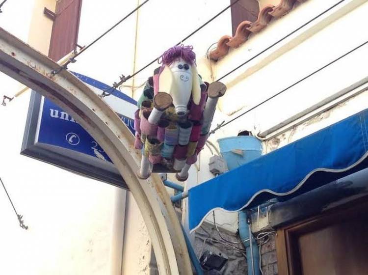 Εικαστικά δημιουργήματα κοσμούν από σήμερα την αγορά της Μύρινας (photos)