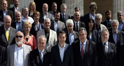 &Alpha;&upsilon;&tau;ή &epsilon;ί&nu;&alpha;&iota; &eta; &nu;έ&alpha; &kappa;&upsilon;&beta;έ&rho;&nu;&eta;&sigma;&eta;