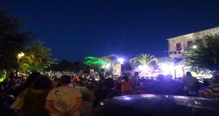 &Phi;&omega;&tau;&omicron;&rho;&epsilon;&pi;&omicron;&rho;&tau;ά&zeta; &alpha;&pi;ό &tau;&eta;&nu; &epsilon;&pi;&alpha;&nu;&alpha;&lambda;&epsilon;&iota;&tau;&omicron;&upsilon;&rho;&gamma;ί&alpha; &tau;&omicron;&upsilon; &Mu;&omicron;&upsilon;&sigma;&epsilon;ί&omicron;&upsilon; &Lambda;ή&mu;&nu;&omicron;&upsilon; | &Sigma;&tau;&omicron; &Chi;&rho;&iota;&sigma;&tau;&omicron;&delta;&omicron;&upsilon;&lambda;ί&delta;&epsilon;&iota;&omicron; &tau;&omicron; &nu;έ&omicron; &mu;&epsilon;&gamma;ά&lambda;&omicron; &mu;&omicron;&upsilon;&sigma;&epsilon;ί&omicron;;