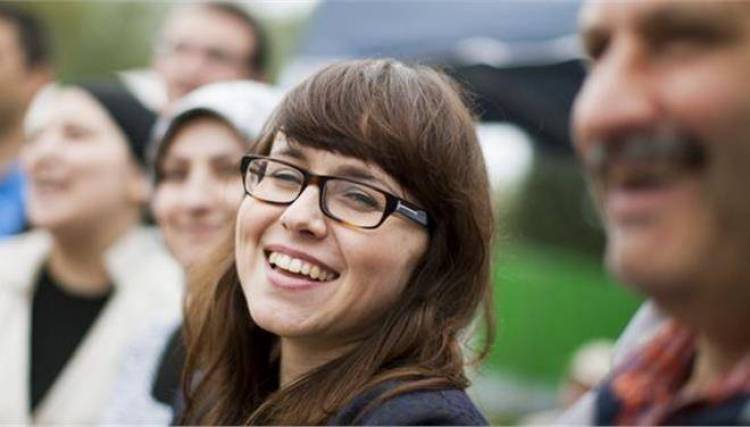 Με καταγωγή από την Κομοτηνή η πρώτη μουσουλμάνα που μπήκε στη γερμανική Βουλή