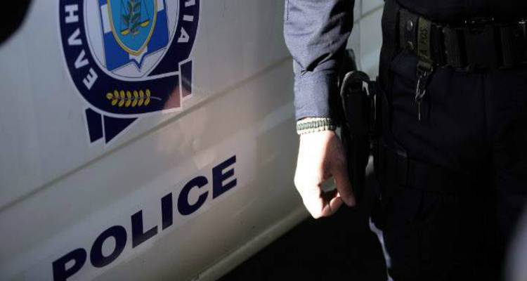 A&pi;ί&sigma;&tau;&epsilon;&upsilon;&tau;&omicron; &pi;&epsilon;&rho;&iota;&sigma;&tau;&alpha;&tau;&iota;&kappa;ό &sigma;&tau;&alpha; &Chi;&alpha;&nu;&iota;ά: &Delta;ά&gamma;&kappa;&omega;&sigma;&epsilon; &tau;&omicron;&nu; &alpha;&sigma;&tau;&upsilon;&nu;&omicron;&mu;&iota;&kappa;ό, ό&tau;&alpha;&nu; &pi;ή&gamma;&epsilon; &nu;&alpha; &tau;&omicron;&upsilon; &kappa;ά&nu;&epsilon;&iota; έ&lambda;&epsilon;&gamma;&chi;&omicron;