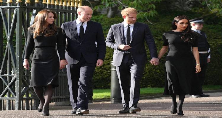 &Beta;&rho;&epsilon;&tau;&alpha;&nu;ί&alpha; : '&Epsilon;&pi;&alpha;&nu;&epsilon;&nu;&omega;&mu;έ&nu;&omicron;&iota; &sigma;&tau;&eta; &theta;&lambda;ί&psi;&eta;'