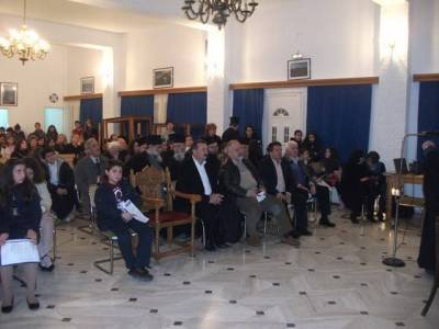 Με επιτυχία η γιορτή των Τριών Ιεραρχών από το Γυμνάσιο Μύρινας (photos)
