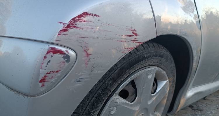 Λήμνος: Της χτυπήσαν το αυτοκίνητο κι έφυγαν!