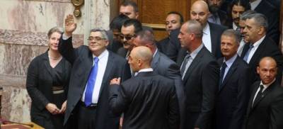 &Eta; &Chi;&rho;&upsilon;&sigma;ή &Alpha;&upsilon;&gamma;ή &lambda;έ&epsilon;&iota; &laquo;&nu;&alpha;&iota;&raquo; &sigma;&tau;&omicron;&upsilon;&sigmaf; &Alpha;&nu;&epsilon;&xi;ά&rho;&tau;&eta;&tau;&omicron;&upsilon;&sigmaf; Έ&lambda;&lambda;&eta;&nu;&epsilon;&sigmaf; &kappa;&alpha;&iota; &sigma;&tau;ή&nu;&omicron;&upsilon;&nu; &kappa;ά&lambda;&pi;&eta; &gamma;&iota;&alpha; &Pi;&alpha;&pi;&alpha;&nu;&delta;&rho;έ&omicron;&upsilon;