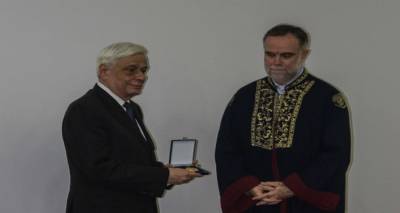Το Πανεπιστήμιο Αιγαίου επέδωσε το Χρυσό Μετάλλιο του Ιδρύματος στον Πρόεδρο της Δημοκρατίας (photos)