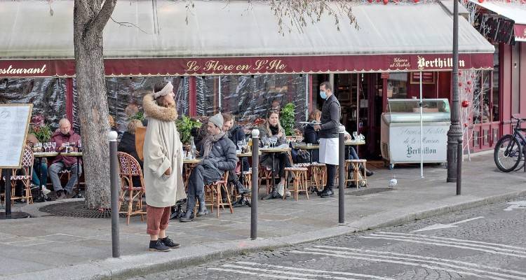 &Gamma;&iota;&alpha;&tau;ί &kappa;ά&pi;&omicron;&iota;&omicron;&iota; &kappa;&omicron;&lambda;&lambda;&omicron;ύ&nu; &kappa;&omicron;&rho;&omega;&nu;&omicron;ϊό &kappa;&alpha;&iota; ά&lambda;&lambda;&omicron;&iota; ό&chi;&iota; | &Omicron;&iota; &epsilon;&xi;&eta;&gamma;ή&sigma;&epsilon;&iota;&sigmaf; &tau;&omega;&nu; &epsilon;&iota;&delta;&iota;&kappa;ώ&nu;