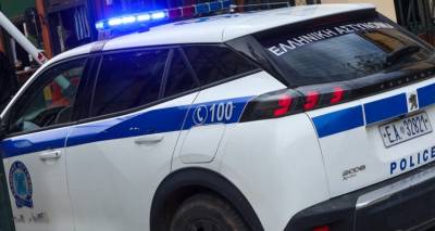 &Omicron;&iota;&kappa;&omicron;&gamma;&epsilon;&nu;&epsilon;&iota;&alpha;&kappa;ή &tau;&rho;&alpha;&gamma;&omega;&delta;ί&alpha; &sigma;&tau;&alpha; &Tau;&rho;ί&kappa;&alpha;&lambda;&alpha;: &Pi;&upsilon;&rho;&omicron;&beta;ό&lambda;&eta;&sigma;&epsilon; &kappa;&alpha;&iota; &sigma;&kappa;ό&tau;&omega;&sigma;&epsilon; &tau;&omicron;&nu; &alpha;&delta;&epsilon;&lambda;&phi;ό &tau;&omicron;&upsilon;
