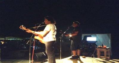 Η Athens Voice για την εμφάνιση του Πασχάλη στη Λήμνο (photos)