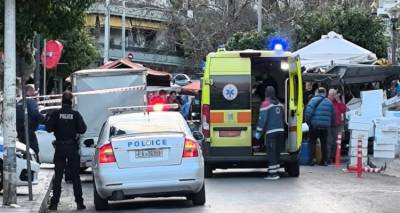&Zeta;&omega;&gamma;&rho;ά&phi;&omicron;&upsilon;: &Alpha;&upsilon;&tau;&omicron;&kappa;&tau;ό&nu;&eta;&sigma;&epsilon; &tau;&omicron; &zeta;&epsilon;&upsilon;&gamma;ά&rho;&iota; &pi;&omicron;&upsilon; &pi;ή&delta;&eta;&xi;&epsilon; &sigma;&tau;&omicron; &kappa;&epsilon;&nu;ό &alpha;&pi;ό &mu;&pi;&alpha;&lambda;&kappa;ό&nu;&iota; &pi;&omicron;&lambda;&upsilon;&kappa;&alpha;&tau;&omicron;&iota;&kappa;ί&alpha;&sigmaf; -&Beta;&rho;έ&theta;&eta;&kappa;&alpha;&nu; &nu;&epsilon;&kappa;&rho;&omicron;ί &sigma;&tau;&eta; &mu;έ&sigma;&eta; &tau;&omicron;&upsilon; &delta;&rho;ό&mu;&omicron;&upsilon;