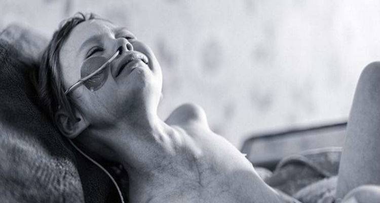 &Pi;&epsilon;&theta;&alpha;ί&nu;&epsilon;&iota; &tau;&omicron; &laquo;&kappa;&omicron;&rho;ί&tau;&sigma;&iota; &pi;&omicron;&upsilon; έ&delta;&epsilon;&iota;&xi;&epsilon; &tau;&omicron; &pi;&rho;ό&sigma;&omega;&pi;&omicron; &tau;&omicron;&upsilon; &kappa;&alpha;&rho;&kappa;ί&nu;&omicron;&upsilon;&raquo; | &Tau;&omicron; &alpha;&nu;&alpha;&kappa;&omicron;ί&nu;&omega;&sigma;&epsilon; &omicron; &pi;&alpha;&tau;έ&rho;&alpha;&sigmaf; &tau;&eta;&sigmaf; (photos)