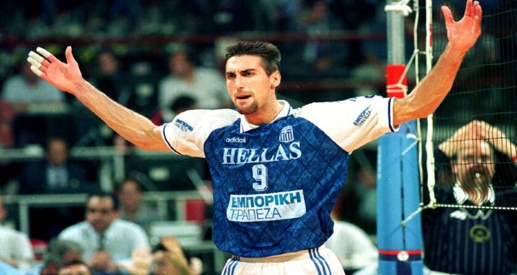 &Nu;ί&kappa;&omicron;&sigmaf; &Sigma;&alpha;&mu;&alpha;&rho;ά&sigmaf;: &Omicron; &alpha;&xi;έ&chi;&alpha;&sigma;&tau;&omicron;&sigmaf; &laquo;&alpha;&epsilon;&tau;ό&sigmaf;&raquo; &tau;&omicron;&upsilon; &epsilon;&lambda;&lambda;&eta;&nu;&iota;&kappa;&omicron;ύ &beta;ό&lambda;&epsilon;ϊ