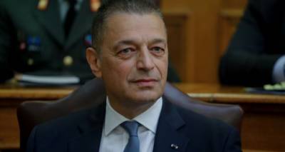 &Omicron; &kappa;ύ&beta;&omicron;&sigmaf; &epsilon;&rho;&rho;ί&phi;&theta;&eta;: &Omicron; &Alpha;&lambda;&kappa;&iota;&beta;&iota;ά&delta;&eta;&sigmaf; &Sigma;&tau;&epsilon;&phi;&alpha;&nu;ή&sigmaf; &upsilon;&pi;&omicron;&psi;ή&phi;&iota;&omicron;&sigmaf; &tau;&eta;&sigmaf; &Nu;&Delta; &gamma;&iota;&alpha; &tau;&eta;&nu; &Pi;&epsilon;&rho;&iota;&phi;έ&rho;&epsilon;&iota;&alpha; &Beta;. &Alpha;&iota;&gamma;&alpha;ί&omicron;&upsilon;