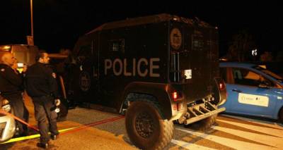 &Theta;&rho;ί&lambda;&epsilon;&rho; &sigma;&tau;&omicron; &Pi;&alpha;&rho;ί&sigma;&iota;: &Omicron;&pi;&alpha;&delta;ό&sigmaf; &tau;&omicron;&upsilon; ISIS &sigma;&kappa;ό&tau;&omega;&sigma;&epsilon; &alpha;&sigma;&tau;&upsilon;&nu;&omicron;&mu;&iota;&kappa;ό &kappa;&alpha;&iota; &tau;&eta;&nu; &sigma;ύ&zeta;&upsilon;&gamma;ό &tau;&omicron;&upsilon;