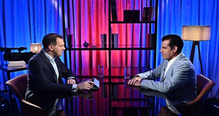&Pi;&lambda;&epsilon;ύ&rho;&eta;&sigmaf; &sigma;&tau;&omicron; protothema: &Mu;&eta;&nu; έ&rho;&chi;&epsilon;&sigma;&tau;&epsilon; &sigma;&tau;&eta;&nu; &Epsilon;&lambda;&lambda;ά&delta;&alpha;, &mu;&epsilon;ί&nu;&epsilon;&tau;&epsilon; &epsilon;&kappa;&epsilon;ί &pi;&omicron;&upsilon; &epsilon;ί&sigma;&tau;&epsilon; - &Iota;&alpha;&tau;&rho;&iota;&kappa;έ&sigmaf; &epsilon;&xi;&epsilon;&tau;ά&sigma;&epsilon;&iota;&sigmaf; &sigma;&epsilon; ό&sigma;&omicron;&upsilon;&sigmaf; &upsilon;&pi;&omicron;&psi;&iota;&alpha;&zeta;ό&mu;&alpha;&sigma;&tau;&epsilon; ό&tau;&iota; &delta;&epsilon;&nu; &epsilon;ί&nu;&alpha;&iota; &alpha;&nu;ή&lambda;&iota;&kappa;&omicron;&iota;