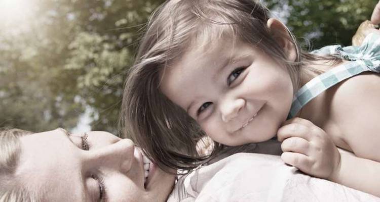 1&omicron; &Nu;&eta;&pi;&iota;&alpha;&gamma;&omega;&gamma;&epsilon;ί&omicron; &Mu;ύ&rho;&iota;&nu;&alpha;&sigmaf;: &Mu;&iota;&lambda;ά&mu;&epsilon; &gamma;&iota;&alpha; &tau;&eta; &Gamma;&omicron;&nu;&epsilon;ϊ&kappa;ή &Alpha;&upsilon;&tau;&omicron;&phi;&rho;&omicron;&nu;&tau;ί&delta;&alpha;