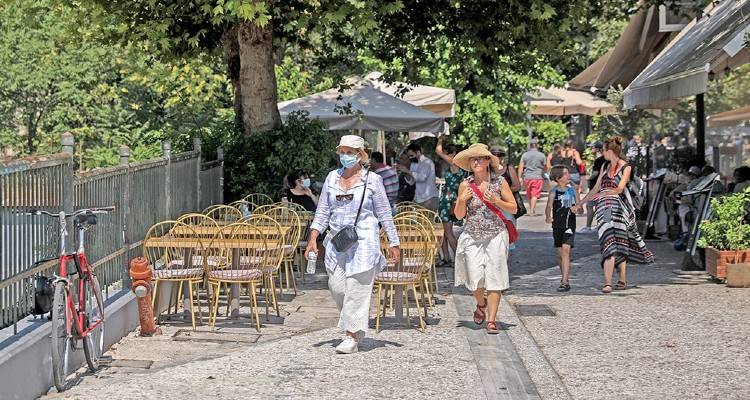 &Mu;έ&tau;&rho;&alpha; &gamma;&iota;&alpha; &tau;&omicron;&nu; &kappa;&omicron;&rho;&omega;&nu;&omicron;ϊό: &Epsilon;&pi;&iota;&sigma;&tau;&rho;&omicron;&phi;ή &sigma;&tau;&iota;&sigmaf; &mu;ά&sigma;&kappa;&epsilon;&sigmaf; &kappa;&alpha;&iota; &laquo;&mu;&pi;&lambda;ό&kappa;&alpha;&raquo; &gamma;&iota;&alpha; &tau;&omicron;&upsilon;&sigmaf; &alpha;&nu;&epsilon;&mu;&beta;&omicron;&lambda;ί&alpha;&sigma;&tau;&omicron;&upsilon;&sigmaf;