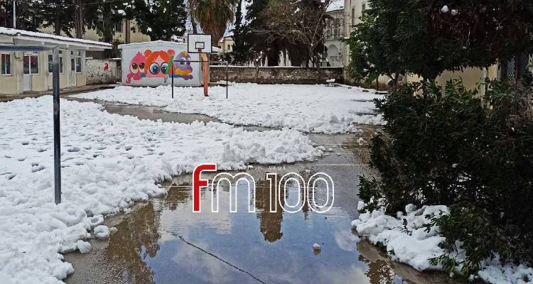 ΣΕΠΕ Λήμνου: «Απαράδεκτο το ότι δεν καθαρίστηκαν οι αυλές των σχολείων - Άμεση ανάγκη η επισκευή της σκεπής του 1ου Δημοτικού»