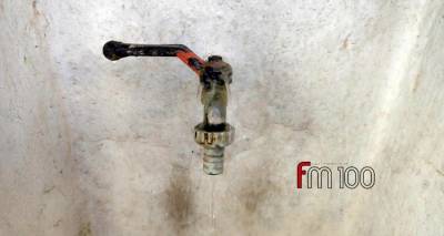 &Mu;ύ&rho;&iota;&nu;&alpha;: &Mu;&epsilon; &beta;&lambda;ά&beta;&eta; &eta; &beta;&rho;ύ&sigma;&eta; &sigma;&tau;&omicron; &epsilon;&kappa;&kappa;&lambda;&eta;&sigma;ά&kappa;&iota; &tau;&eta;&sigmaf; &alpha;&gamma;&omicron;&rho;ά&sigmaf; (video)