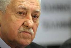 &Omicron; &Phi;ώ&tau;&eta;&sigmaf; &Kappa;&omicron;&upsilon;&beta;έ&lambda;&eta;&sigmaf; &sigma;&tau;&eta;&nu; &Eta;&mu;&epsilon;&rho;&eta;&sigma;ί&alpha; &tau;&omicron;&upsilon; &Sigma;&alpha;&beta;&beta;ά&tau;&omicron;&upsilon;