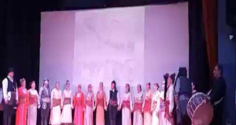 &Xi;&epsilon;&sigma;ή&kappa;&omega;&sigma;&epsilon; &tau;&omicron; &Mu;&alpha;&rho;&omicron;ύ&lambda;&alpha; &omicron; &Chi;.&Omicron;.&Lambda; &sigma;&tau;&eta;&nu; &pi;&alpha;&rho;ά&sigma;&tau;&alpha;&sigma;&eta; "&Delta;&epsilon;&nu; &Xi;&epsilon;&chi;&nu;&omicron;ύ&mu;&epsilon; &kappa;&alpha;&iota; &Tau;&iota;&mu;&omicron;ύ&mu;&epsilon;"