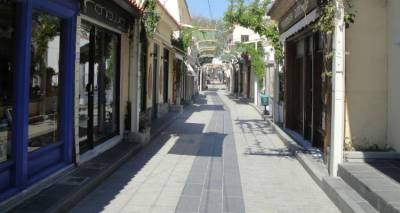 &Eta; &Lambda;ή&mu;&nu;&omicron;&sigmaf; &pi;&epsilon;&nu;&theta;&epsilon;ί &gamma;&iota;&alpha; &tau;&omicron;&nu; &Mu;&eta;&tau;&rho;&omicron;&pi;&omicron;&lambda;ί&tau;&eta; &Iota;&epsilon;&rho;ό&theta;&epsilon;&omicron;: &Pi;&omicron;&iota;&epsilon;&sigmaf; ώ&rho;&epsilon;&sigmaf; &theta;&alpha; &pi;&alpha;&rho;&alpha;&mu;&epsilon;ί&nu;&omicron;&upsilon;&nu; &kappa;&lambda;&epsilon;&iota;&sigma;&tau;ά &tau;&alpha; &kappa;&alpha;&tau;&alpha;&sigma;&tau;ή&mu;&alpha;&tau;&alpha; &alpha;ύ&rho;&iota;&omicron;