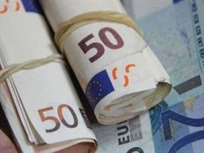 &Pi;&omicron;&iota;&omicron;&iota; &pi;&alpha;ί&rho;&nu;&omicron;&upsilon;&nu; &tau;&alpha; 500 &epsilon;&upsilon;&rho;ώ &tau;&omicron;&upsilon; &kappa;&omicron;&iota;&nu;&omega;&nu;&iota;&kappa;&omicron;ύ &mu;&epsilon;&rho;ί&sigma;&mu;&alpha;&tau;&omicron;&sigmaf;