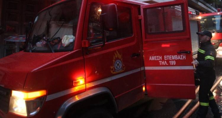Φωτιά σε εξέλιξη στο δρόμο Αγίου Δημητρίου – Σαρδών