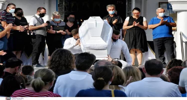 Φολέγανδρος: Ξυλοκόπησε ο δολοφόνος τη Γαρυφαλλιά πριν τη σκοτώσει; Σοκάρουν τα νέα στοιχεία