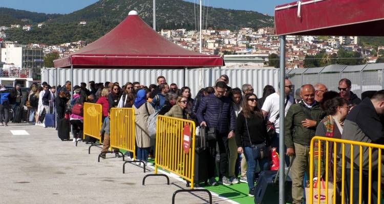 372.495 επισκέπτες στο Βόρειο Αιγαίο από την έναρξη του πιλοτικού προγράμματος χορήγησης visa