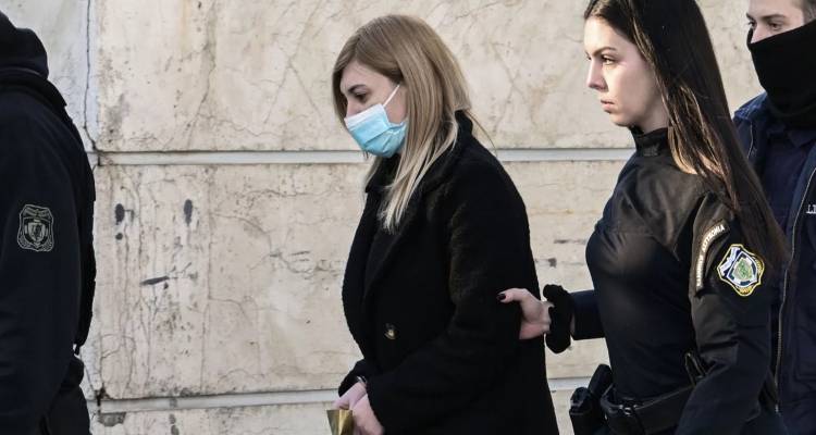 &Omicron;&mu;ό&phi;&omega;&nu;&alpha; έ&nu;&omicron;&chi;&eta; &eta; &Rho;&omicron;ύ&lambda;&alpha; &Pi;&iota;&sigma;&pi;&iota;&rho;ί&gamma;&kappa;&omicron;&upsilon; &gamma;&iota;&alpha; &tau;&omicron;&upsilon;&sigmaf; &theta;&alpha;&nu;ά&tau;&omicron;&upsilon;&sigmaf; &tau;&eta;&sigmaf; &Mu;&alpha;&lambda;έ&nu;&alpha;&sigmaf; &kappa;&alpha;&iota; &tau;&eta;&sigmaf; Ί&rho;&iota;&delta;&alpha;&sigmaf; -&Tau;&eta;&sigmaf; &epsilon;&pi;&epsilon;&beta;&lambda;ή&theta;&eta; &pi;&omicron;&iota;&nu;ή &delta;&iota;&sigmaf; &iota;&sigma;ό&beta;&iota;&alpha;