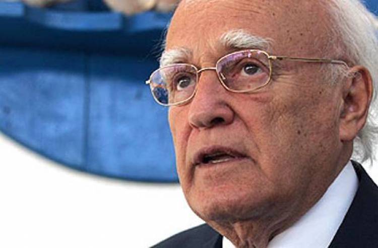 Δεν θα δώσει το «παρών» ο Κάρολος  Παπούλιας στην επέτειο των 100 χρόνων απελευθέρωσης της Λήμνου.