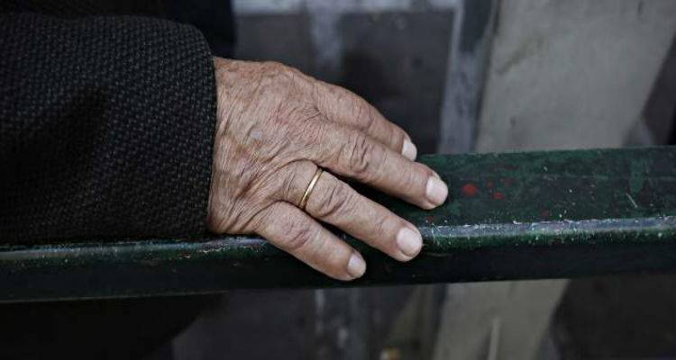 &Pi;&omicron;&iota;&omicron;&iota; &delta;&iota;&kappa;&alpha;&iota;&omicron;ύ&nu;&tau;&alpha;&iota; &epsilon;&pi;ί&delta;&omicron;&mu;&alpha; &kappa;&omicron;&iota;&nu;&omega;&nu;&iota;&kappa;ή&sigmaf; &alpha;&lambda;&lambda;&eta;&lambda;&epsilon;&gamma;&gamma;ύ&eta;&sigmaf;