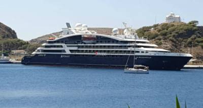 &Chi;&rho;ύ&sigma;&alpha; &Kappa;&alpha;&rho;&alpha;ϊ&sigma;&kappa;ά&kappa;&eta; &sigma;&tau;&omicron;&nu; FM100 &gamma;&iota;&alpha; &tau;&eta;&nu; &mu;&eta; &pi;&rho;&omicron;&sigma;έ&gamma;&gamma;&iota;&sigma;&eta; &tau;&omicron;&upsilon; Le Bougainville: "&Alpha;&sigmaf; έ&chi;&omicron;&upsilon;&mu;&epsilon; &tau;&omicron;&upsilon;&lambda;ά&chi;&iota;&sigma;&tau;&omicron;&nu; &tau;&alpha; &upsilon;&pi;&omicron;&tau;&upsilon;&pi;ώ&delta;&eta; &mu;έ&sigma;&alpha; &alpha;&sigma;&phi;ά&lambda;&epsilon;&iota;&alpha;&sigmaf; &gamma;&iota;&alpha; ό&lambda;&alpha; &tau;&alpha; &pi;&lambda;&omicron;ί&alpha;"