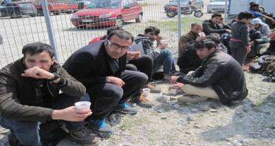 OHE: Aπαραίτητη η δημιουργία υποδομών για τους μετανάστες | Πλήρη τα κέντρα κράτησης σε Λήμνο, Λέσβο και Σάμο