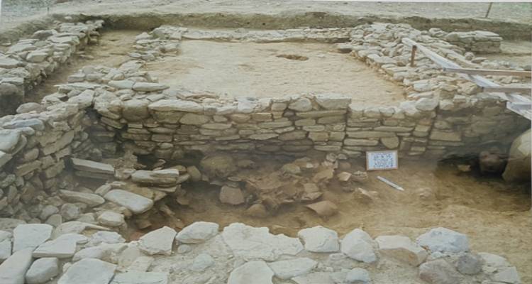 Έ&nu;&alpha;&sigmaf; &pi;&rho;&omicron;ϊ&sigma;&tau;&omicron;&rho;&iota;&kappa;ό&sigmaf; &omicron;&iota;&kappa;&iota;&sigma;&mu;ό&sigmaf; &tau;&eta;&sigmaf; &pi;&epsilon;&rho;&iota;ό&delta;&omicron;&upsilon; &tau;&eta;&sigmaf; &chi;&alpha;&lambda;&kappa;&omicron;&kappa;&rho;&alpha;&tau;ί&alpha;&sigmaf; &sigma;&epsilon; &nu;&eta;&sigma;ί&delta;&alpha; &tau;&eta;&sigmaf; &Lambda;ή&mu;&nu;&omicron;&upsilon; (photos)