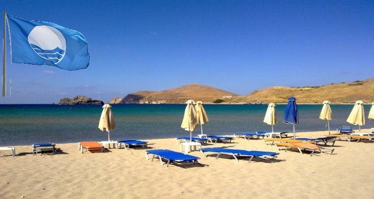 &Lambda;ή&mu;&nu;&omicron;&sigmaf;: "&Gamma;&iota;&alpha;&tau;ί &delta;&epsilon;&nu; &kappa;&upsilon;&mu;&alpha;&tau;ί&zeta;&omicron;&upsilon;&nu; &omicron;&iota; &gamma;&alpha;&lambda;ά&zeta;&iota;&epsilon;&sigmaf; &sigma;&eta;&mu;&alpha;ί&epsilon;&sigmaf;";