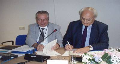 &Pi;&rho;&omicron;&sigma;&phi;&upsilon;&gamma;ή &Epsilon;.&Omicron;.&Alpha;.&Epsilon;.&Nu; &sigma;&tau;&omicron; &Sigma;&upsilon;&mu;&beta;&omicron;ύ&lambda;&iota;&omicron; &tau;&eta;&sigmaf; &Epsilon;&pi;&iota;&kappa;&rho;&alpha;&tau;&epsilon;ί&alpha;&sigmaf; &kappa;&alpha;&tau;ά &tau;&eta;&sigmaf; &kappa;&alpha;&tau;ά&rho;&gamma;&eta;&sigma;&eta;&sigmaf; &tau;&omicron;&upsilon; &epsilon;&iota;&delta;&iota;&kappa;&omicron;ύ &kappa;&alpha;&theta;&epsilon;&sigma;&tau;ώ&tau;&omicron;&sigmaf; &Phi;&Pi;&Alpha; &sigma;&tau;&alpha; &nu;&eta;&sigma;&iota;ά &tau;&omicron;&upsilon; &Alpha;&iota;&gamma;&alpha;ί&omicron;&upsilon;