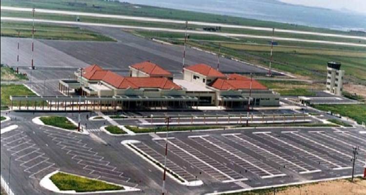 Σε «τεντωμένο» σχοινί οι σχέσεις των οδηγών ταξί και των αρμόδιων του αεροδρομίου Λήμνου