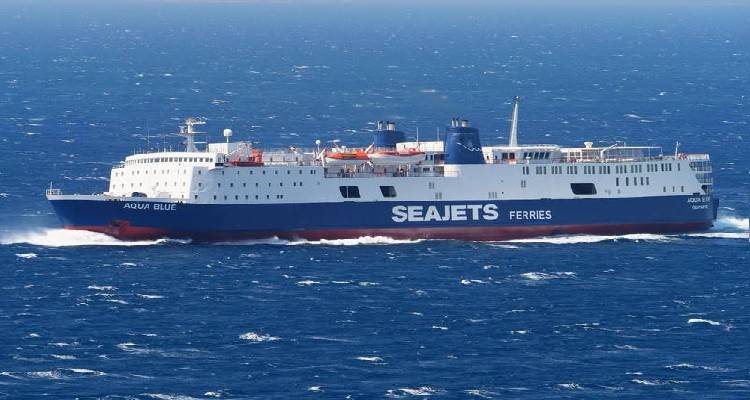 Λήμνος: Τακτοποιήθηκε η διαμονή των Λυκείων του Μούδρου, αλλά τα προβλήματα από την ακύρωση του δρομολογίου του Aqua Blue δεν έχουν τέλος