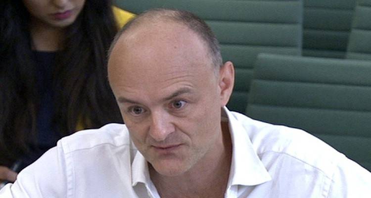 Βρετανία: Δριμύτατη κριτική του Ντομινίκ Κάμινγκς αναφορικά με την πανδημία