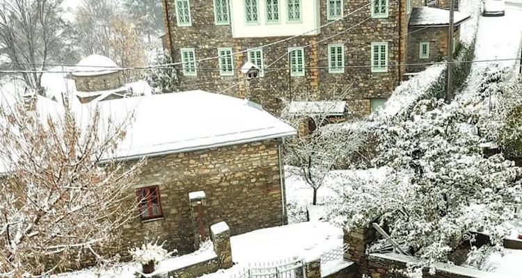 Έ&phi;&tau;&alpha;&sigma;&alpha;&nu; &tau;&alpha; &pi;&rho;ώ&tau;&alpha; &chi;&iota;ό&nu;&iota;&alpha; | &Chi;&iota;&omicron;&nu;&iota;&sigma;&mu;έ&nu;&omicron; &tau;&omicron; &Nu;&upsilon;&mu;&phi;&alpha;ί&omicron;