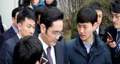 &Nu;ό&tau;&iota;&alpha; &Kappa;&omicron;&rho;έ&alpha;: &Delta;&epsilon;&nu; &epsilon;&kappa;&delta;ό&theta;&eta;&kappa;&epsilon; έ&nu;&tau;&alpha;&lambda;&mu;&alpha; &sigma;ύ&lambda;&lambda;&eta;&psi;&eta;&sigmaf; &gamma;&iota;&alpha; &tau;&omicron;&nu; &pi;&rho;ό&epsilon;&delta;&rho;&omicron; &tau;&eta;&sigmaf; Samsung