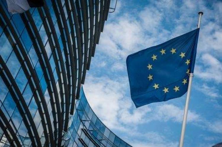 &Kappa;&omicron;&mu;&iota;&sigma;&iota;ό&nu;: &Delta;&epsilon;&nu; &zeta;&eta;&tau;ή&sigma;&alpha;&mu;&epsilon; &epsilon;&mu;&epsilon;ί&sigmaf; &nu;&alpha; &kappa;&lambda;&epsilon;ί&sigma;&epsilon;&iota; &eta; &Epsilon;&Rho;&Tau;