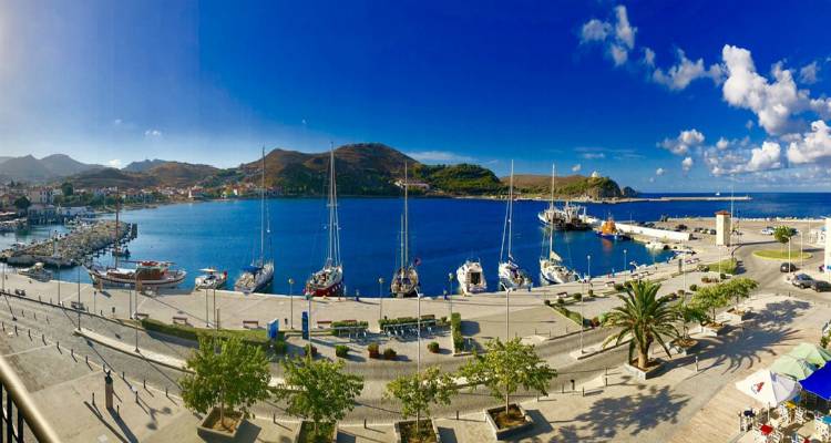 &Phi;&omega;&tau;&omicron;&gamma;&rho;&alpha;&phi;ί&alpha;: nostos-music.blogspot.com/&Delta;&eta;&mu;&eta;&tau;&rho;&alpha; &Kappa;&alpha;&sigma;&alpha;&pi;&omicron;&gamma;&lambda;&omicron;&upsilon;