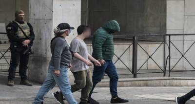 &Omicron;&Pi;&Epsilon;&Kappa;&Epsilon;&Pi;&Epsilon;: &Epsilon;&nu;ώ&pi;&iota;&omicron;&nu; &alpha;&nu;&alpha;&kappa;&rho;&iota;&tau;ή &sigma;ή&mu;&epsilon;&rho;&alpha; &eta; &phi;&epsilon;&rho;ό&mu;&epsilon;&nu;&eta; &omega;&sigmaf; &laquo;&alpha;&rho;&chi;&eta;&gamma;&iota;&kappa;ή &omicron;&mu;ά&delta;&alpha;&raquo; | &Pi;&rho;&omicron;&phi;&upsilon;&lambda;&alpha;&kappa;ί&sigma;&tau;&eta;&kappa;&alpha;&nu; 4 &alpha;&pi;ό &tau;&omicron;&upsilon;&sigmaf; 12 &sigma;&upsilon;&lambda;&lambda;&eta;&phi;&theta;έ&nu;&tau;&epsilon;&sigmaf; &pi;&omicron;&upsilon; &alpha;&pi;&omicron;&lambda;&omicron;&gamma;ή&theta;&eta;&kappa;&alpha;&nu; &chi;&theta;&epsilon;&sigmaf;